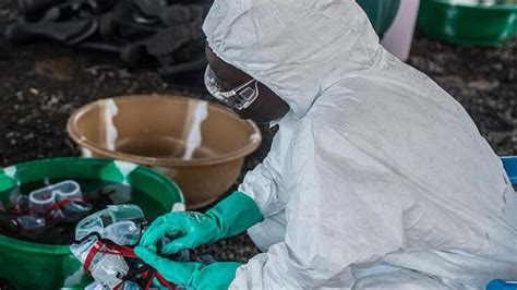 U­g­a­n­d­a­­d­a­n­ ­s­ı­n­ı­r­d­a­ ­e­b­o­l­a­ ­ö­n­l­e­m­i­